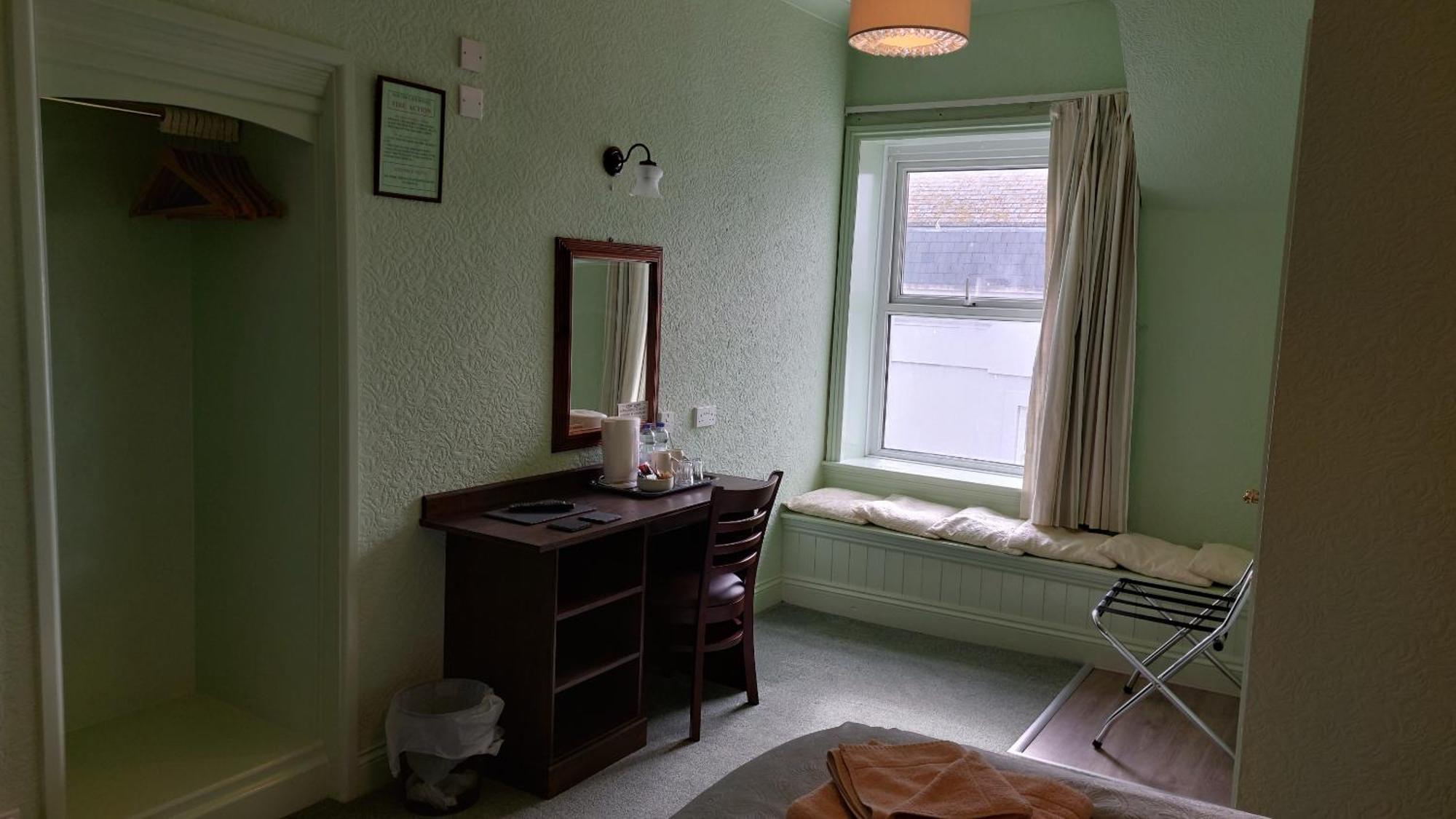 Southcliff Guest House Tenby Extérieur photo