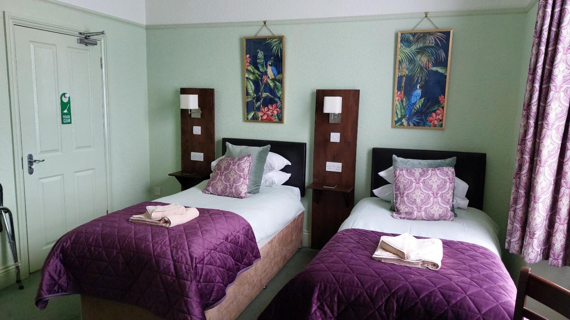 Southcliff Guest House Tenby Extérieur photo